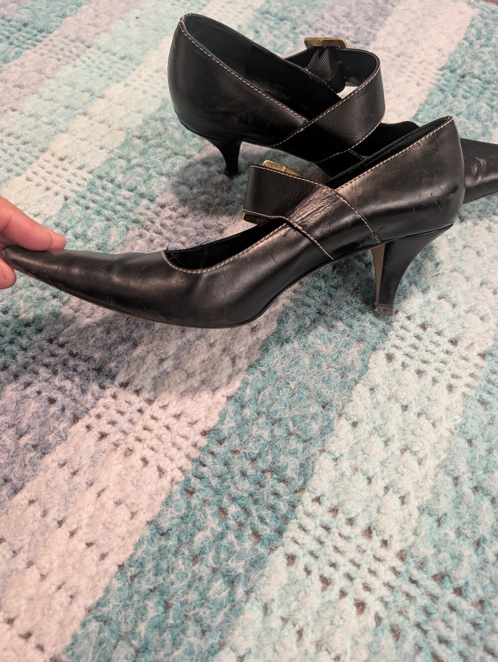 kate Spade Classic Black Pointed Mary Jane Pumps with Gold Buckle Size 8.5 - Picture 6 of 14
